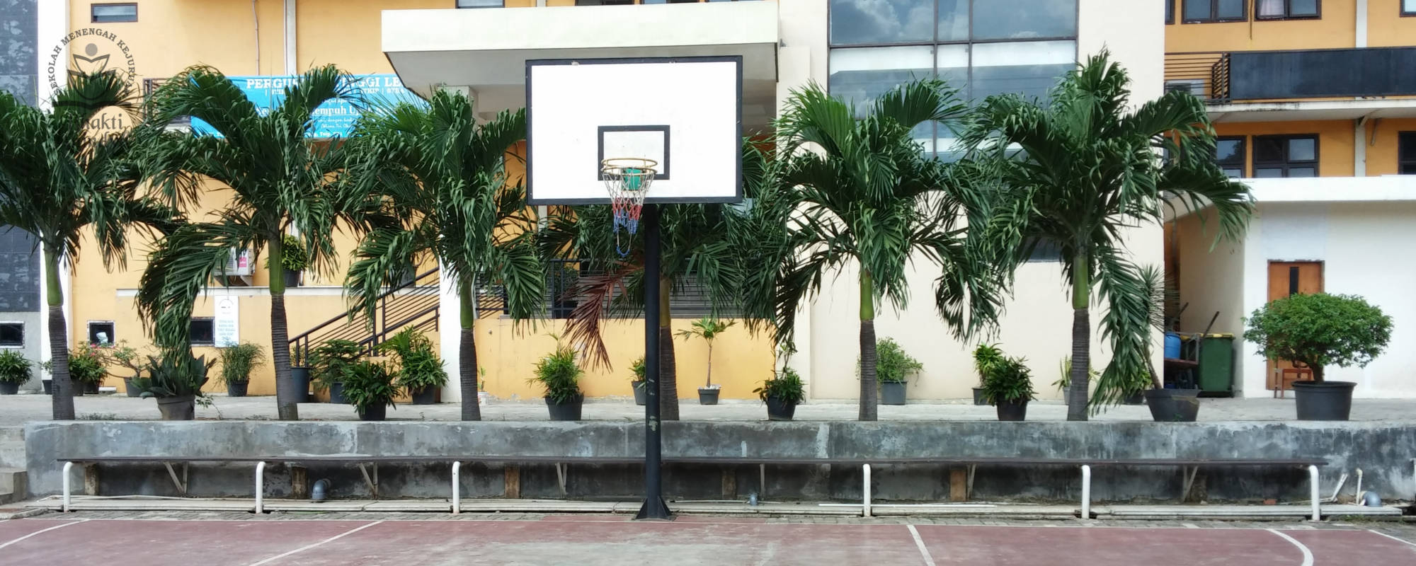 Lapangan Basket SMK Bhakti Anindya Tangerang